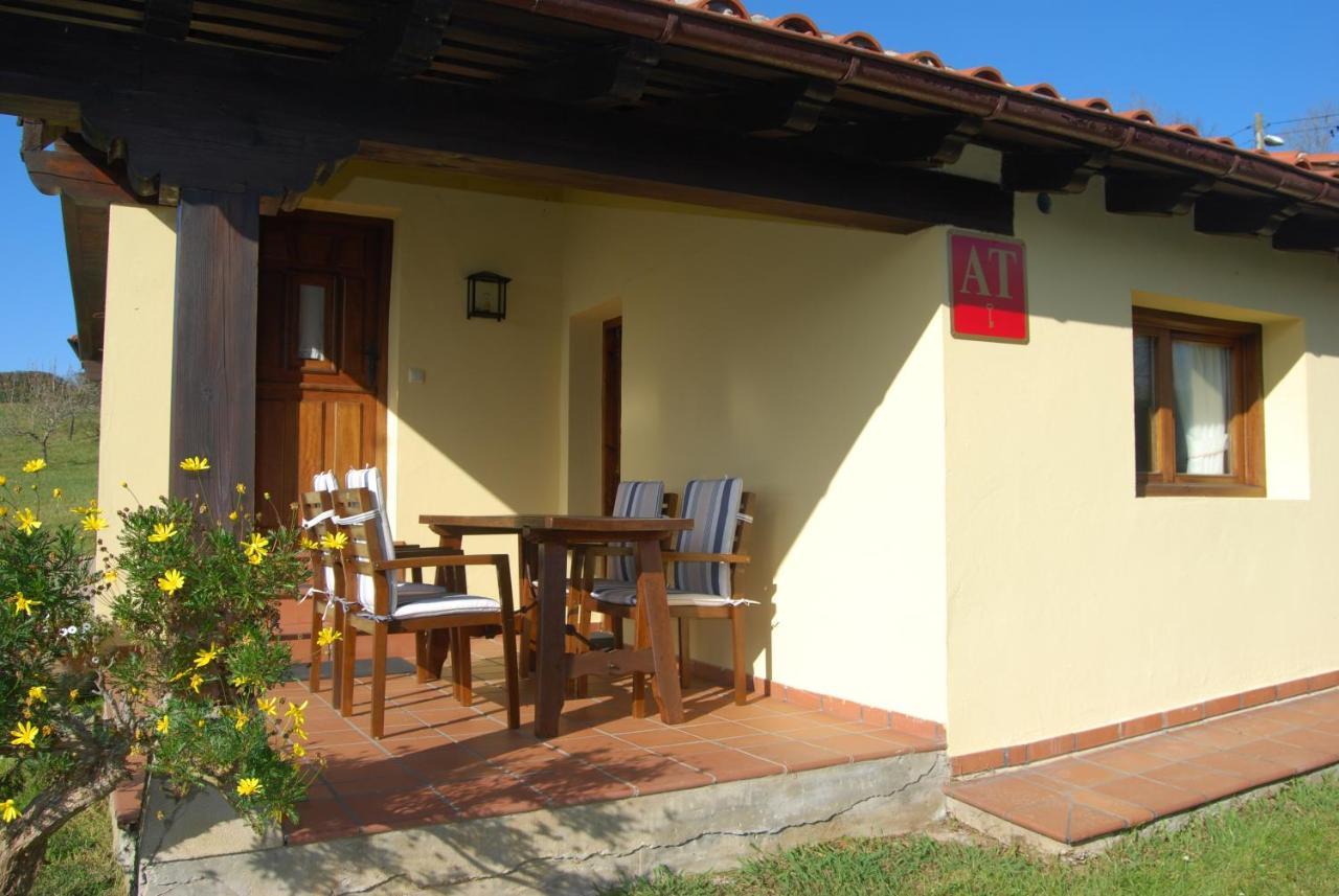 Apartamentos El Perujo Comillas Exterior photo
